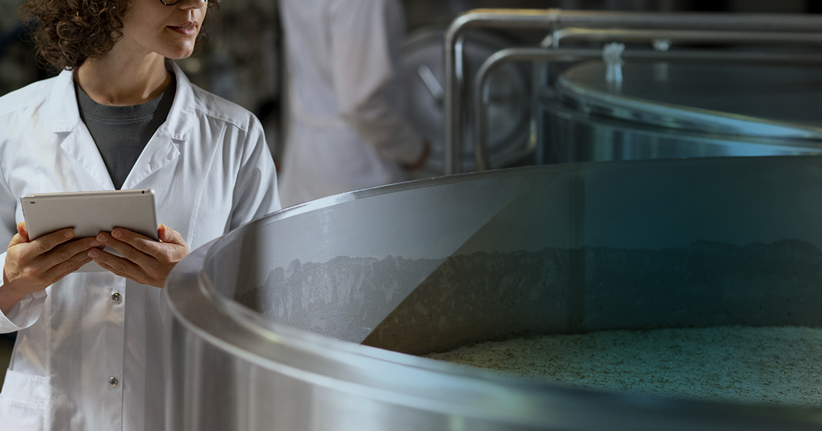 Sicurezza alimentare e zero fermi macchina: il Dry Ice Blasting nel Food & Beverage